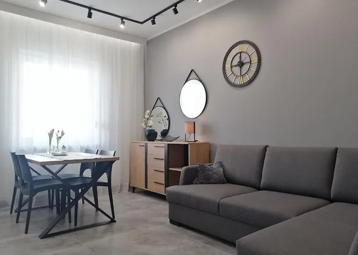 Apartmán Noce W Jelonce - Nowoczesny Typu W Centrum Jeleniej G - Z Garazem Dla 1-4 Osob *